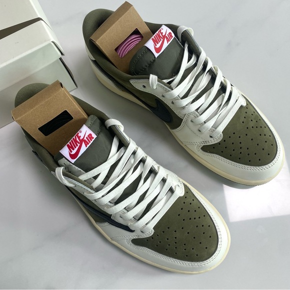 Nike Other - Men's Green/ White Low-Top Sneakers Shoes
-Retro 1 OG SP Medium Olive edition